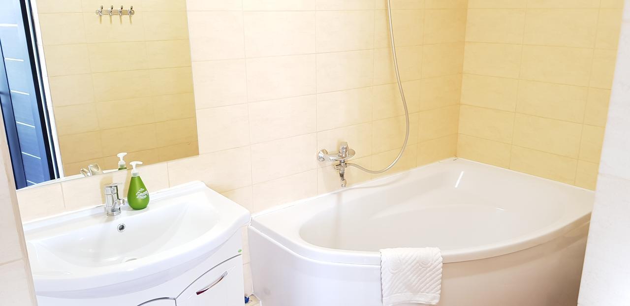 Apartment Lazurniy Astana Dış mekan fotoğraf